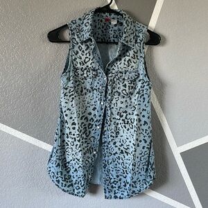 Divided | H&M printed vest